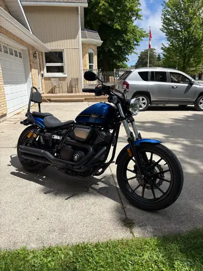 2018 Yamaha bolt r spec 950. Super clean low km, Vance n Hines pipes and after market tail lights si...