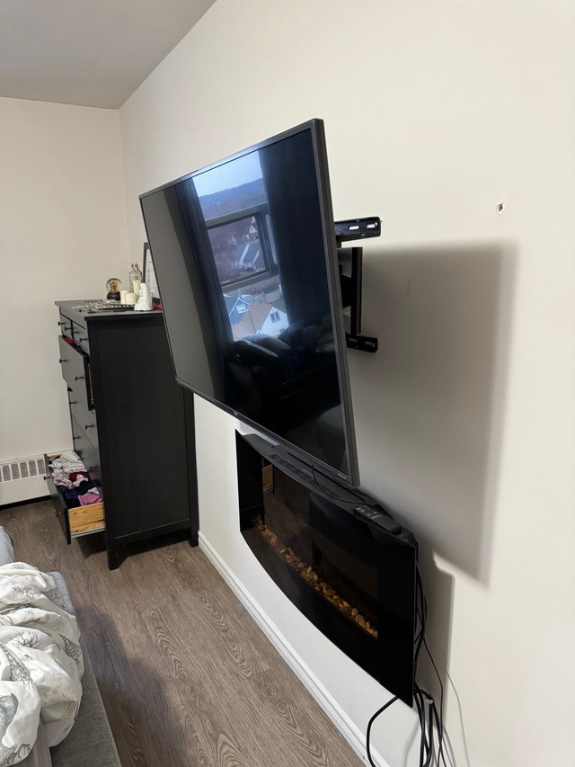 Heavy duty tv mount in TVs in Hamilton - Image 2