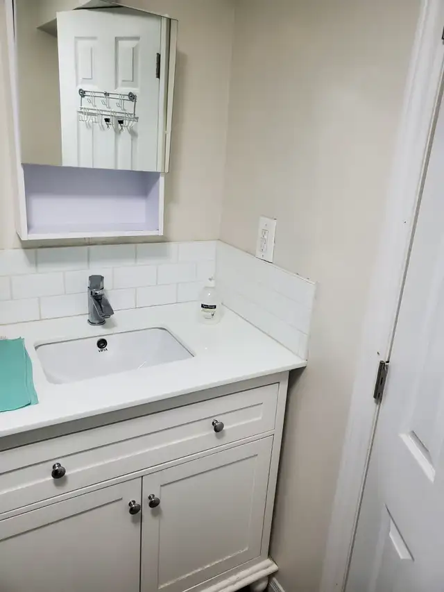 Short term rental available from October 8 to October 11, 2026 in Short Term Rentals in City of Toronto - Image 8