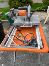 Rigid 7” wet tile saw