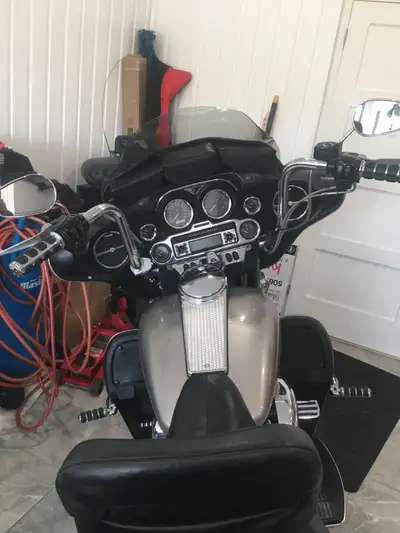 Hi selling my 2007 Electra glide, run awsome, 44,000 miles American bike! Nice shape for the year.As...