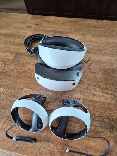 PSVR2 Complete in Box, like new., View more