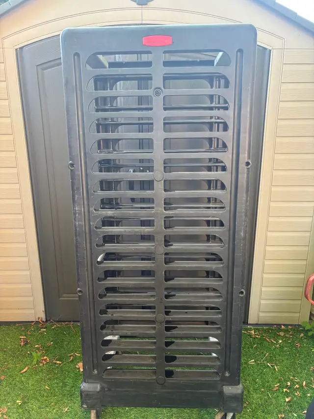 Rubbermaid Tray Rack