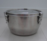 Onyx Stainless Steel Round Container