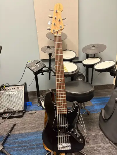 6 string bass, View more