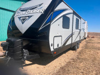 Travel Trailer - 2020 Shadow Cruiser 240BHS