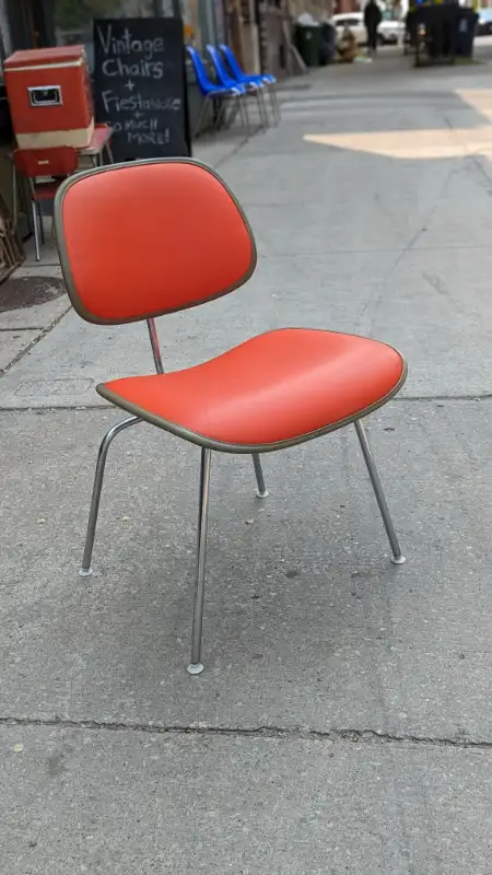 Charles & Ray Eames Herman Miller EC-127 Chair in Chairs & Recliners in City of Toronto - Image 3