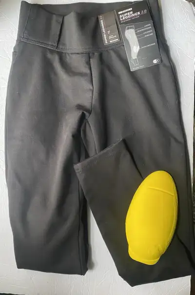 I'm offering a new with tags pair of Oxford Super Leggings 2.0 in size 10, designed for motorcycle r...