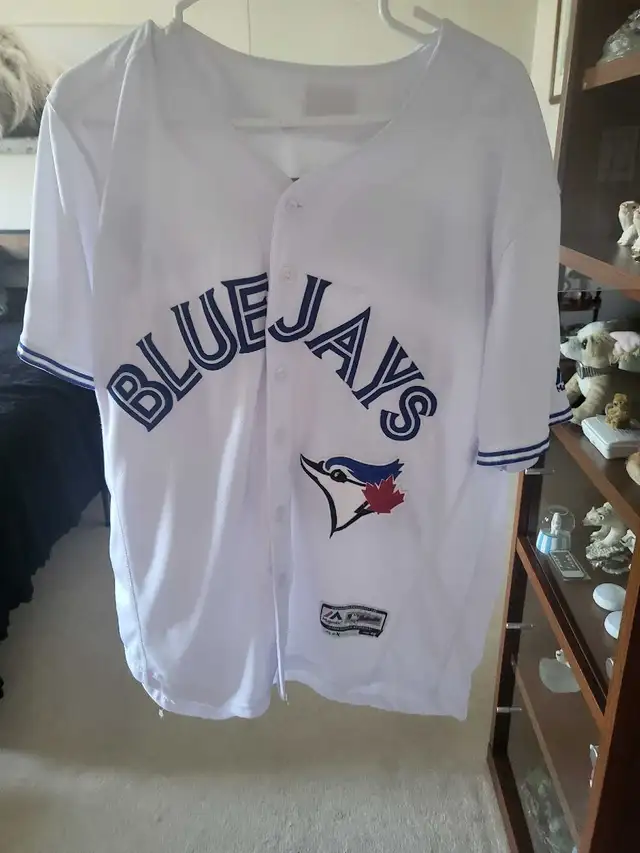 Majestic Toronto Blue Jays Guerrero Jr. Jersey in Baseball & Softball in Ottawa - Image 2