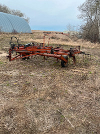 Deep tillage cultivator