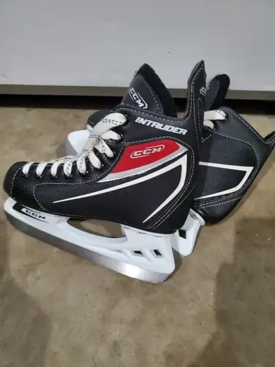 Size 3 skate., View more