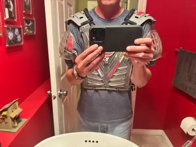 Thor Aftershock Motocross Kid or Adult chest protector. As you can see in the photos, I am wearing a...