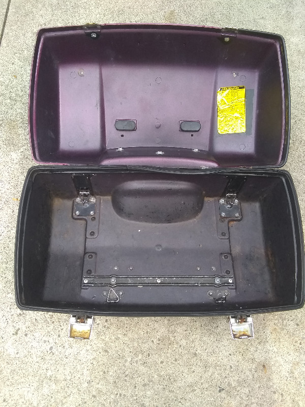 Honda Goldwing Rear Trunk in Motorcycle Parts & Accessories in Chatham-Kent - Image 3