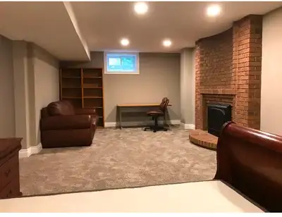 3 furnished rooms available in a beautiful house near University of Toronto Mississauga (1.7 km, 4 m...