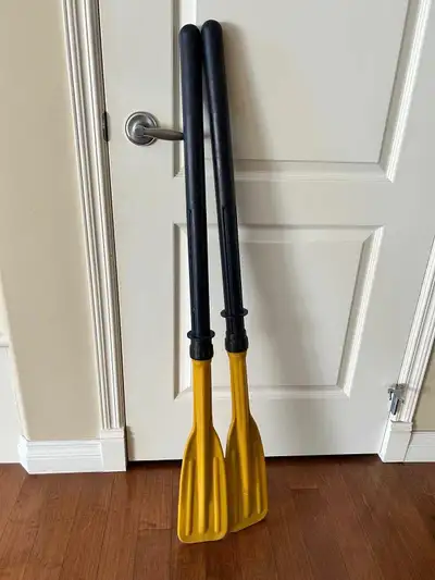 kayak or boat paddle Sturdy and in great condition $25