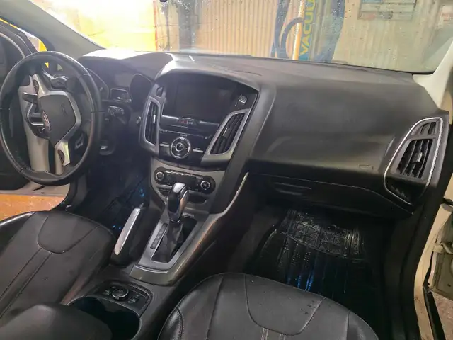 2013 Ford Focus Titanium Hatchback — $5,000 OBO540256176755200005