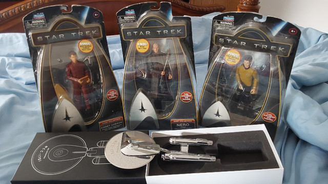 Star Trek Pizza cutter, Warp Collection, Sulu, Chekov, Nero in Toys & Games in St. Albert