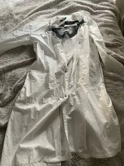 I'm selling a lab coat and goggles, ideal for biology and chemistry labs, and compliant with Univers...