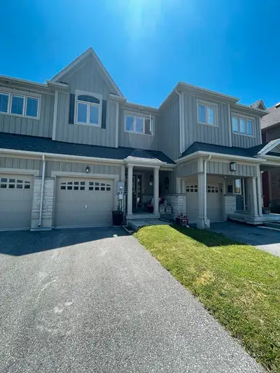 NEW PRICE - MOTIVATED SELLER! 3 Bed, 3 Bath Townhouse (No Fees!) For Sale By Owner 14 Robertson St.,...