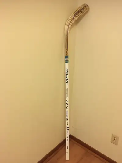NEW NUMBERED SIGNED BRAD PARK LTD EDITION DARRYL SITTLER STICK, View more