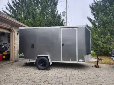 NEO Aluminum Utility Trailer. 6x12 plus V Nose. GVWR: 2990 lbs (1356 kg). 3500lb axel. Payload: 1890...
