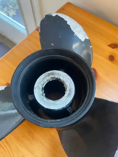 Used BS Pro aluminum outboard propeller. Size: 13 1/4" diameter x 17" pitch. Condition: Needs work....
