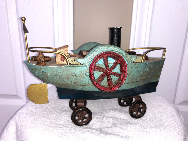 Very Heavy Vintage Folk Art Steam Paddle Wheeler on Wheels 9 1/2 in Arts & Collectibles in Sunshine Coast - Image 3