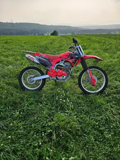 Crf 250f 2020 a vendre 180h de fait desu