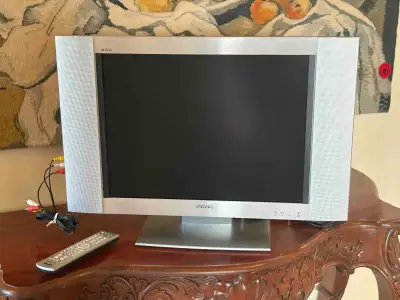 The Sony KLV-21SG2 is a 21-inch, 4:3 aspect ratio, HD-ready flat-panel LCD TV from the WEGA line, kn...