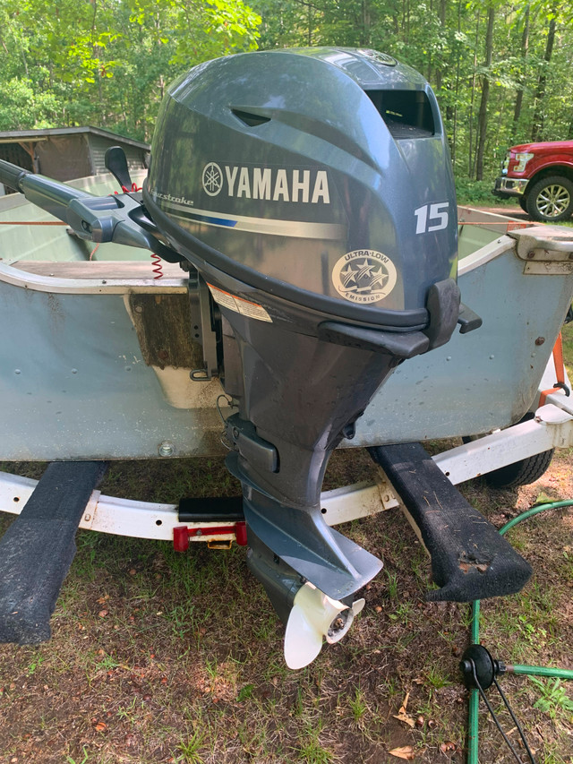 14 ft Starcraft with Yamaha 15 hp four stroke outboard motor in Powerboats & Motorboats in Renfrew - Image 2