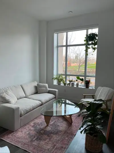 This apartment is perfect for students or anyone working in Uptown Waterloo as it is located in the...