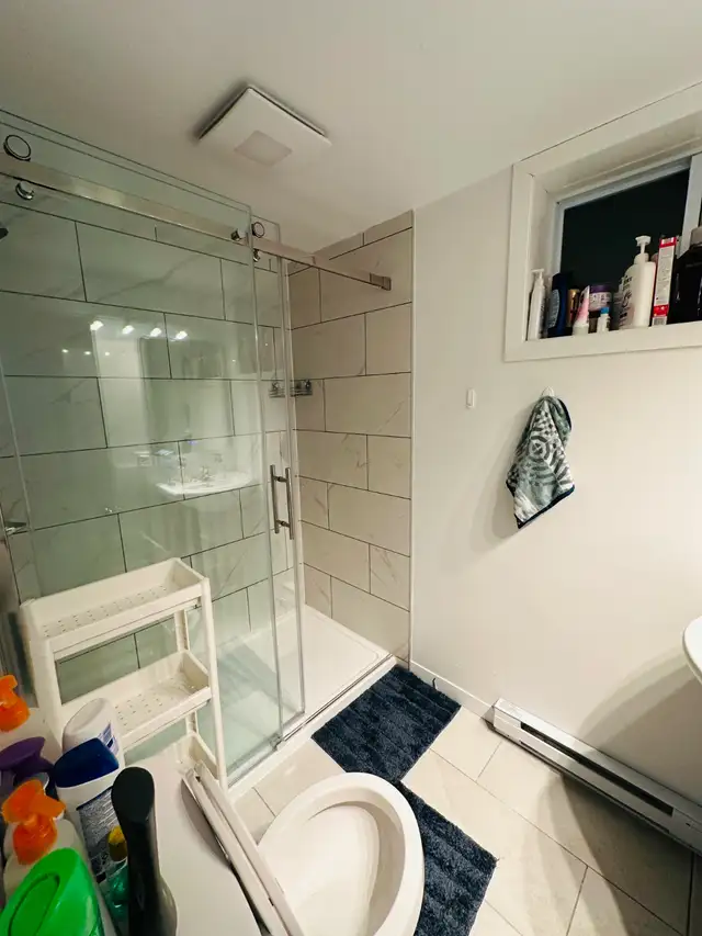 Furnished Room for Student + Paid Airbnb Cleaning Opportunity in Room Rentals & Roommates in Ottawa - Image 4