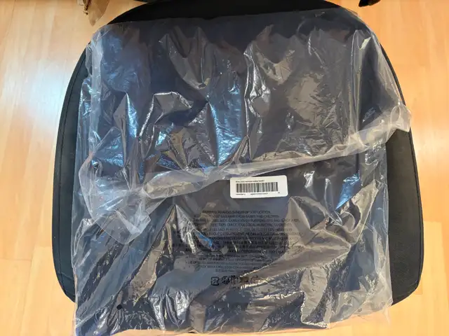 Supreme big box logo hooded sweatshirt (FW25) - Size Medium - Ne in Men's in City of Toronto - Image 3