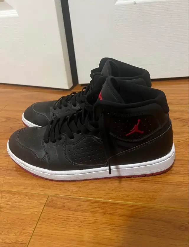 Jordan’s Jumpman Shoes in Men's Shoes in Oshawa / Durham Region - Image 3