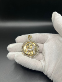 10k gold and diamond jesus pendant 