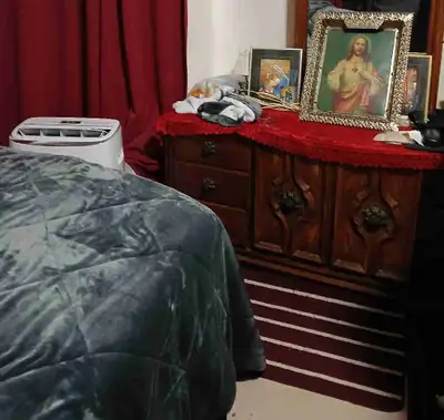 Quiet Furnished Room for Respectable Mature F/M Student/Respectable Mature Working F/M Employee/or R...