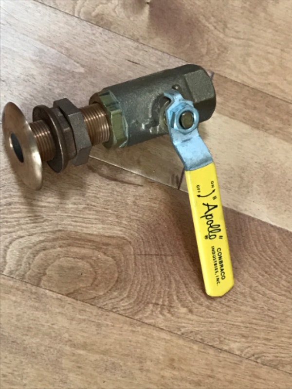 APOLLO Thru hulls and ball valves 1 1/2 inch Boat Parts, Trailers
