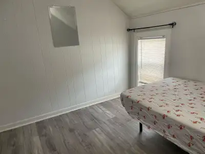 2 Private Rooms for Rent – Female Only | Oshawa Two private rooms available in a quiet, charming hom...