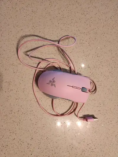 Selling Razer Tournament Edition gaming mouse in quartz. Specifications: * Brand: Razer * Model: Lan...