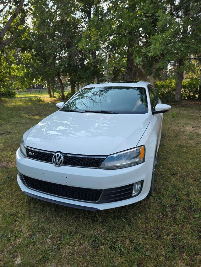2012 Volkswagen Jetta GLI in Cars & Trucks in Calgary - Image 2