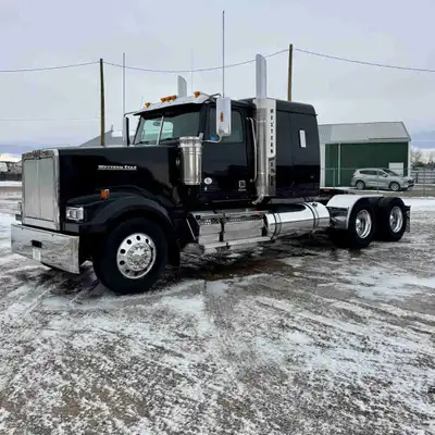 2022 Western Star 4900ex -DD 16 -550hp -18 Speed Manual Transmission -Engine & Bunk Webasto -22.5” r...
