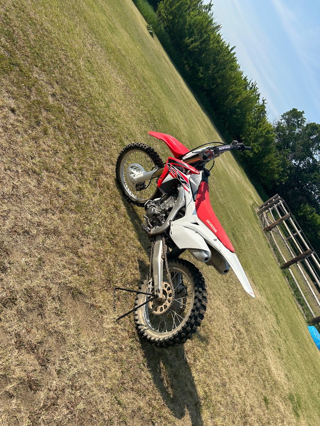 Crf 450 dirt bike  in Dirt Bikes & Motocross in Saskatoon - Image 4