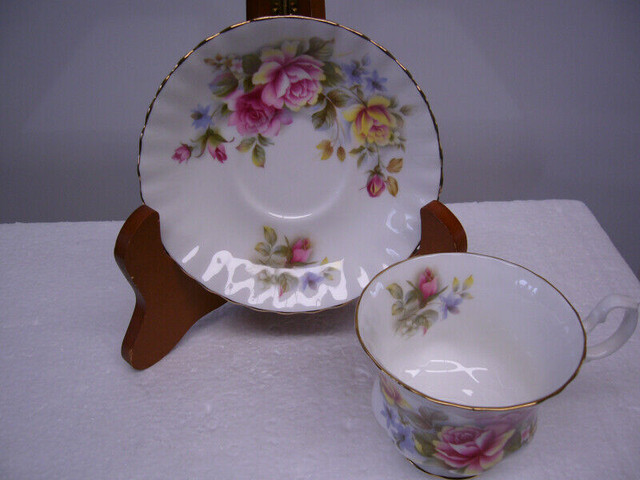 VTG Footed Royal Albert Cup & Saucer No Name in Arts & Collectibles in Dartmouth - Image 2