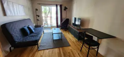 DISPONIBLE MAINTENANT - 3 1/2 complètement meublé, View more