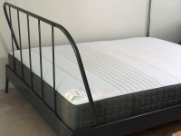 $400 - Queen mattress (very clean) and metal bed frame
