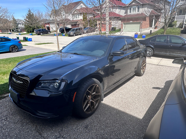 2015 Chrysler 300S - 392 (6.4L) custom in Cars & Trucks in Cambridge - Image 2