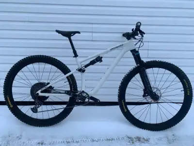 Vélo montagne: EPIC EVO COMP Medium, View more