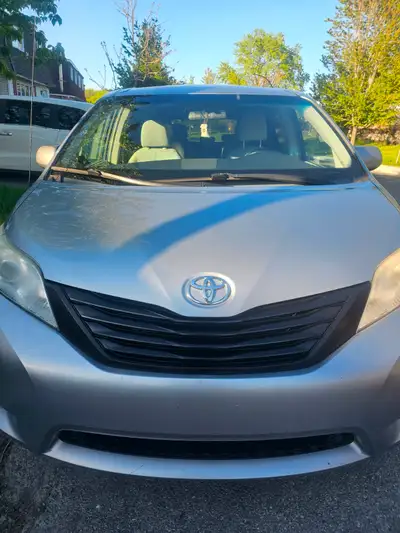 2014 Sienna in perfect condition.