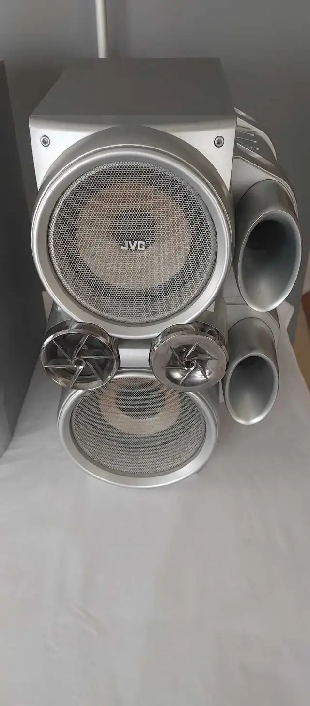 JVC SP-HXD7 Speaker System. in Speakers in Calgary - Image 4