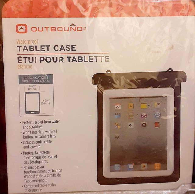 étuit pour tablette water proof 10$ dans iPad et tablettes  à Laval/Rive Nord